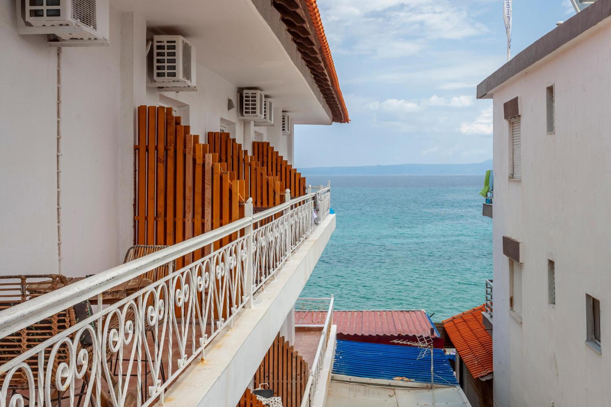 Aleksia Seaside Deluxe Apartment Pefkochori Eksteriør billede